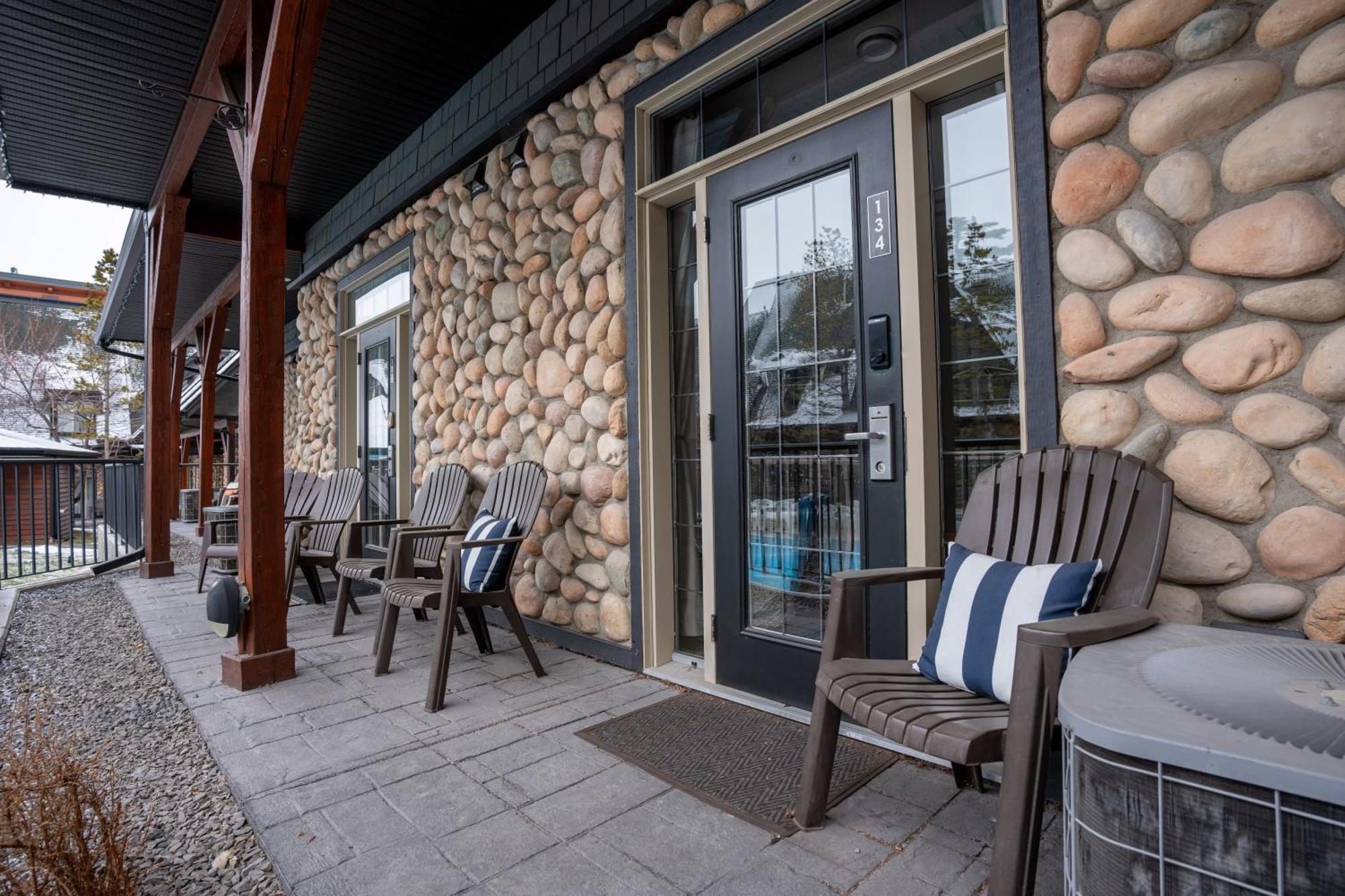 Grotto Canyon Chalet Canmore Dış mekan fotoğraf